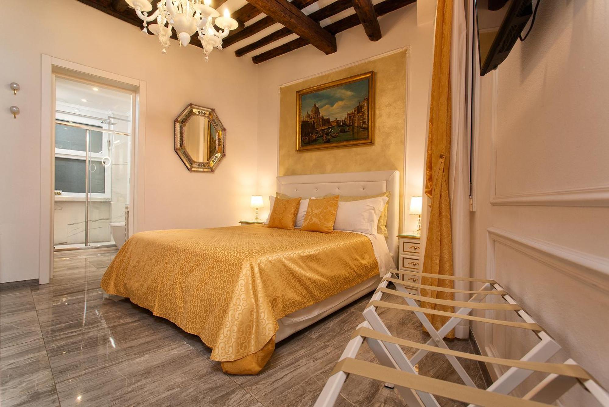 Capatron Hotel Venice Exterior photo